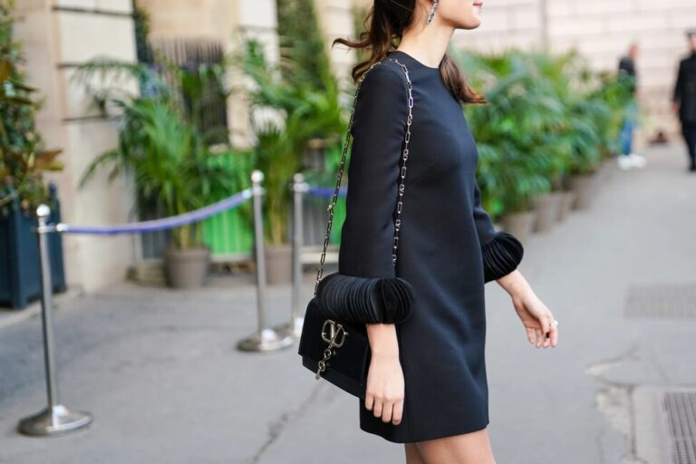 Comment être un modèle d'escorte et de femme féminine