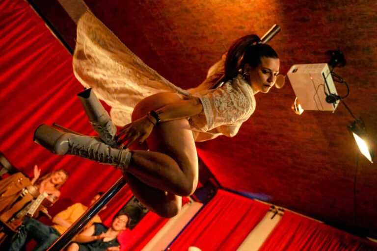 MAIS QUEL EST VOTRE VRAI NOM ? -SassyEscort.com