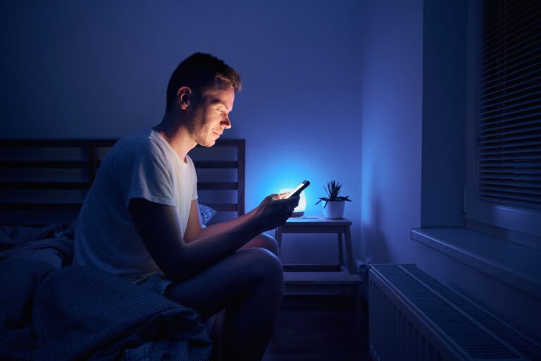 Pourquoi les sites de rencontres en Suisse sont-ils une perte de temps?